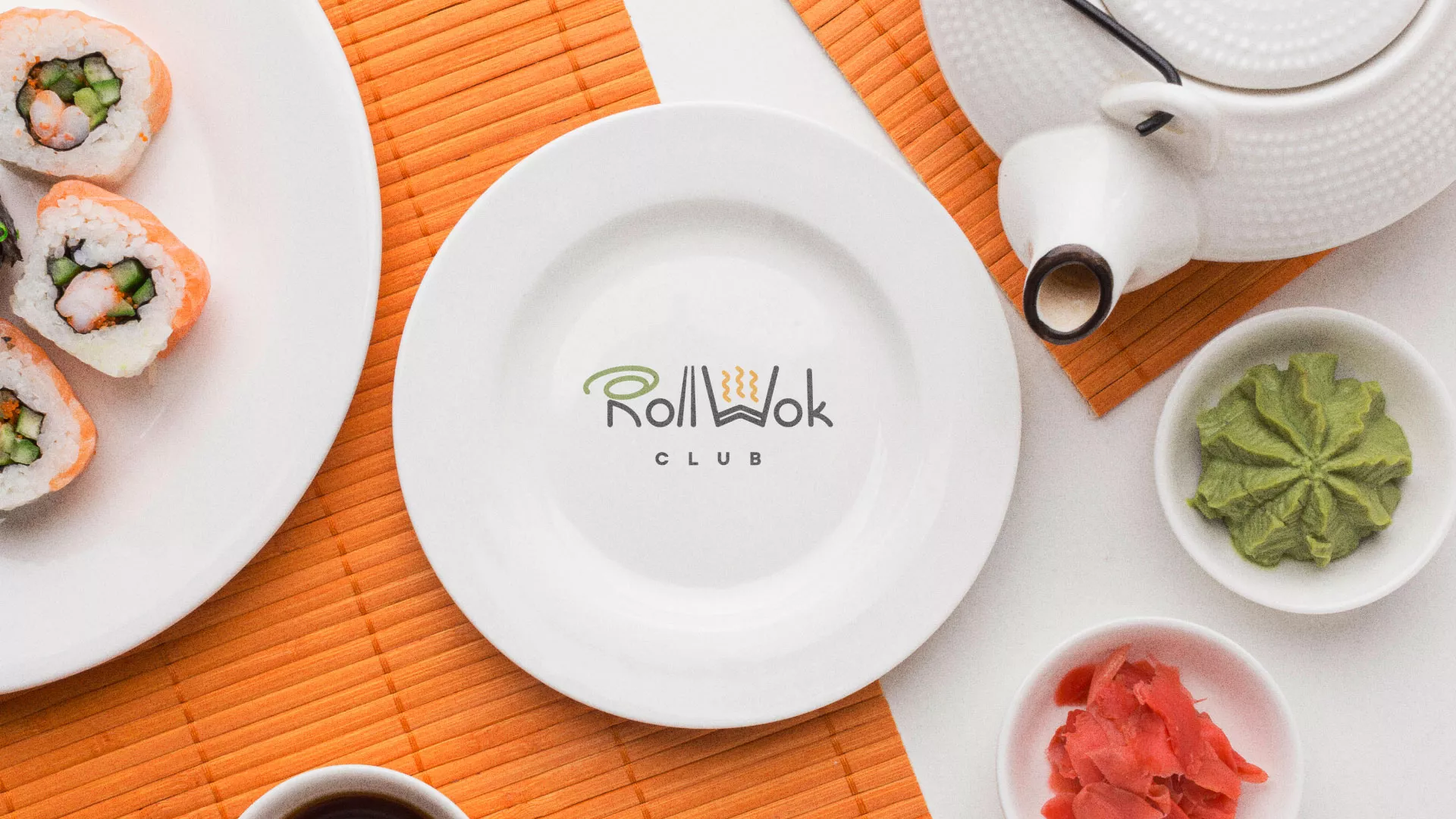 Разработка логотипа и фирменного стиля суши-бара «Roll Wok Club» в Кропоткине